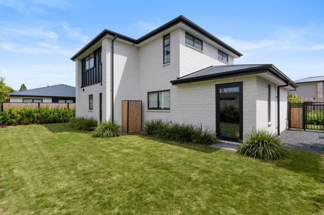 Photo of property in 60 Mohua Lane, Upper Riccarton, Christchurch, 8041