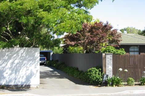 Photo of property in 92a Aikmans Road, Merivale, Christchurch, 8014