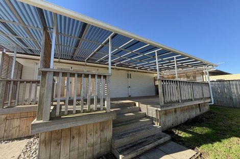 Photo of property in 18 Garelja Road, Henderson, Auckland, 0612