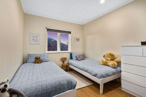 Photo of property in 12 Arahoe Road, New Lynn, Auckland, 0600