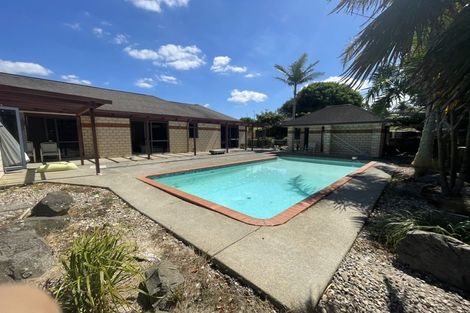 Photo of property in 9 Broadwood Rise, Kumeu, 0892