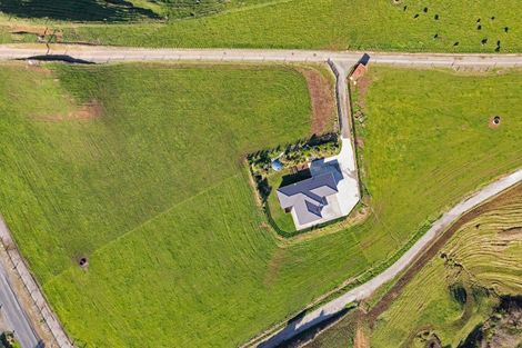 Photo of property in 890a Otaraoa Road, Tikorangi, Waitara, 4383