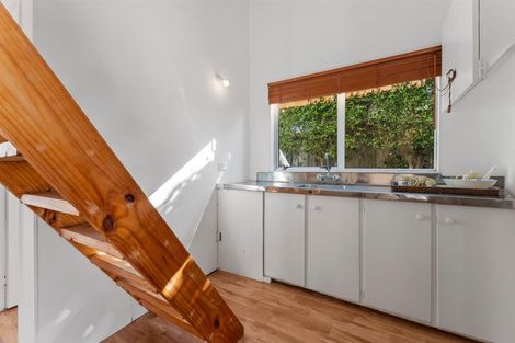 Photo of property in 28 Success Court, Omaha, 0986