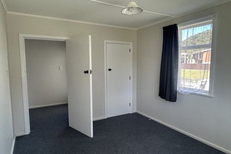 Photo of property in 14 Wairau Road, Picton, 7220