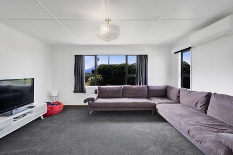 Photo of property in 4923 South Road, Opunake, 4681