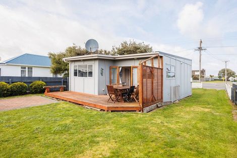 Photo of property in 133 Seabury Avenue, Foxton Beach, Foxton, 4815