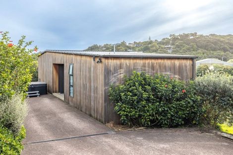 Photo of property in 33c Ocean Road, Surfdale, Waiheke Island, 1081