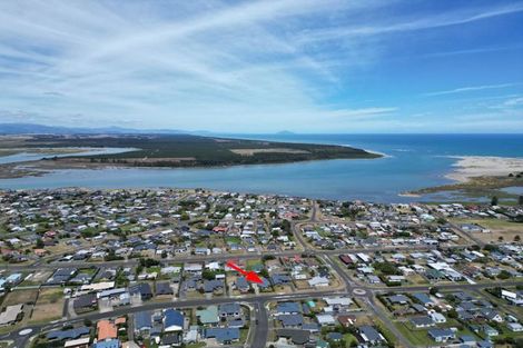 Photo of property in 62 Andrews Street, Foxton Beach, Foxton, 4815