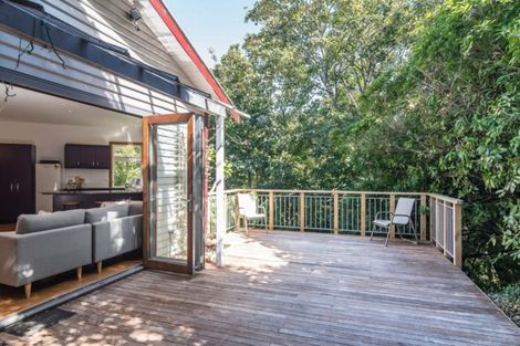 Photo of property in 16 Saint John Street, Aro Valley, Wellington, 6011