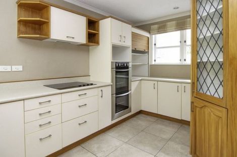 Photo of property in 18 Churchill Avenue, Hokowhitu, Palmerston North, 4410