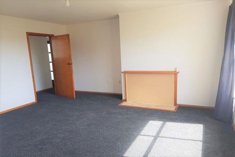 Photo of property in 35 Cornwall Crescent, Cannons Creek, Porirua, 5024