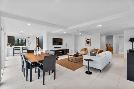 Photo of property in 1 Endymion Place, Half Moon Bay, Auckland, 2012