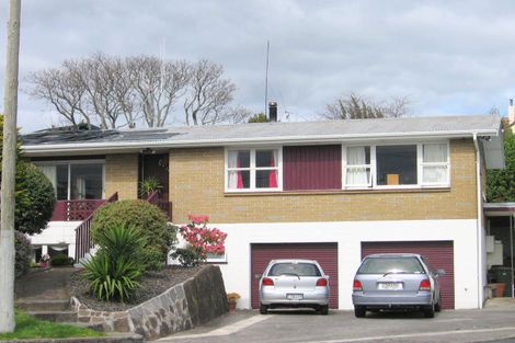 Photo of property in 17 Otumoetai Road, Judea, Tauranga, 3110