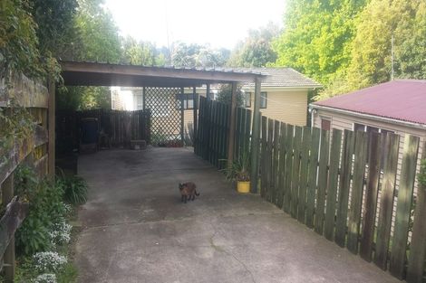 Photo of property in 21 Lincoln Park Avenue, Massey, Auckland, 0614