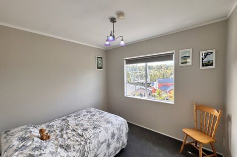 Photo of property in 6 Mosman Place, Chatswood, Auckland, 0626