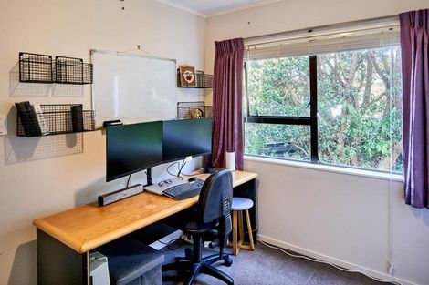 Photo of property in 22 Thimble Lane, Whitby, Porirua, 5024