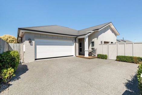 Photo of property in 35 Cassinia Close, Papamoa Beach, Papamoa, 3118