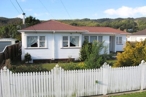Photo of property in 51 Main Road, Wainuiomata, Lower Hutt, 5014