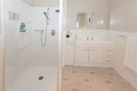 Photo of property in 4 Horniblow Road, Matakohe, 0594