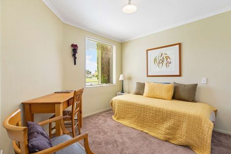 Photo of property in 25 Fernbrook Close, Burswood, Auckland, 2013