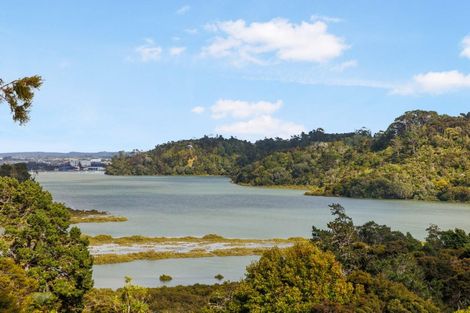 Photo of property in 47 Pemberton Avenue, Bayview, Auckland, 0629