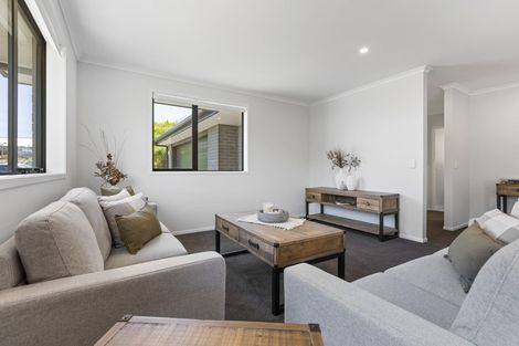 Photo of property in 64 Fernbrook Drive, Hurworth, New Plymouth, 4310