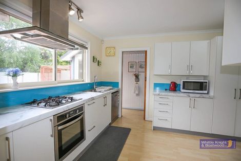 Photo of property in 124 Memorial Avenue, Burnside, Christchurch, 8053