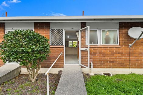 Photo of property in 10/16 Willerton Avenue, New Lynn, Auckland, 0600
