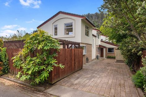 Photo of property in 1/84 Bowenvale Avenue, Cashmere, Christchurch, 8022
