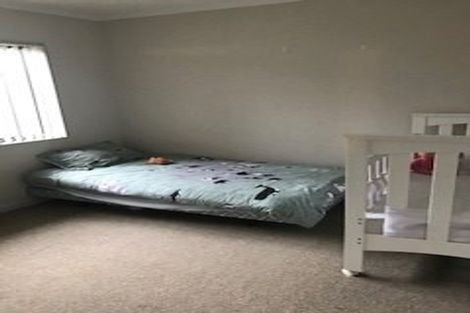 Photo of property in 116a Royal Road, Massey, Auckland, 0614