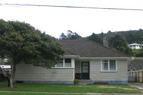 Photo of property in 322 George Street, Stokes Valley, Lower Hutt, 5019