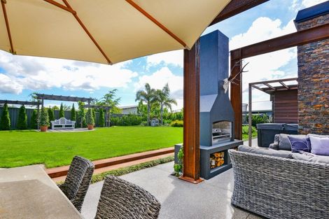 Photo of property in 153 Arataki Road, Havelock North, 4130