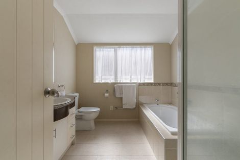 Photo of property in 75 Meadowland Drive, Somerville, Auckland, 2014