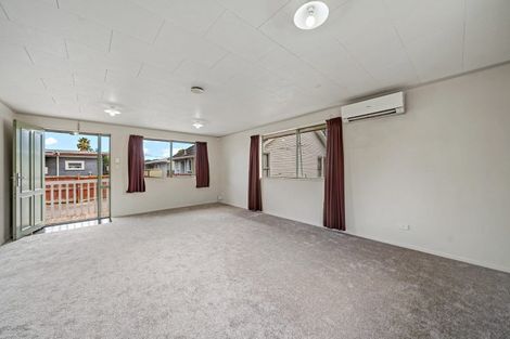 Photo of property in 11a Keeling Road, Henderson, Auckland, 0612