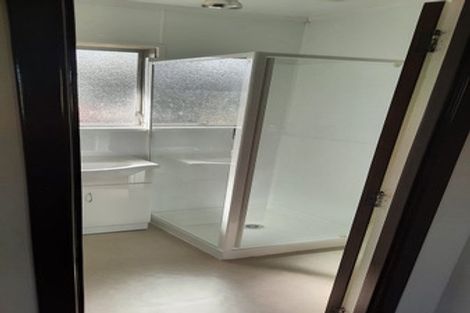 Photo of property in 3/200 Edmonton Road, Te Atatu South, Auckland, 0610