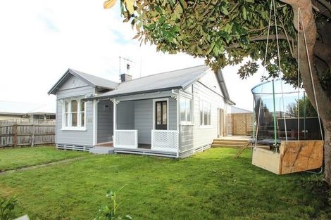 Photo of property in 1212 Caroline Road, Mayfair, Hastings, 4122