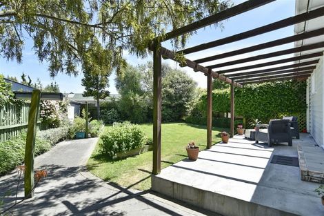 Photo of property in 6 Nyoli Street, Northcote, Christchurch, 8052