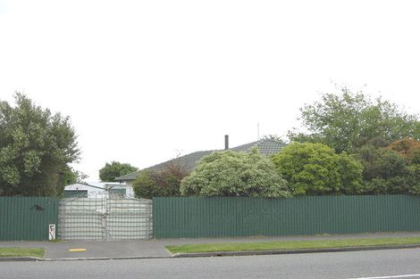 Photo of property in 24 Queenspark Drive, Parklands, Christchurch, 8083