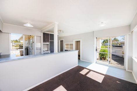 Photo of property in 3 Ellesmere Crescent, Highbury, Palmerston North, 4412