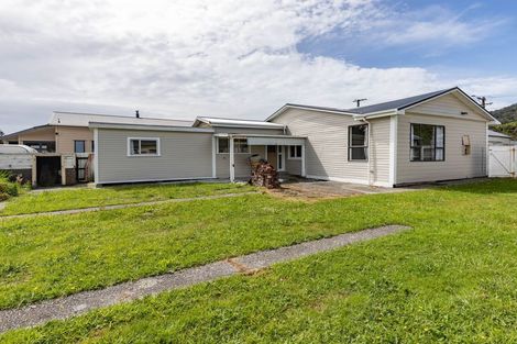 Photo of property in 62 Fox Street, Cobden, Greymouth, 7802