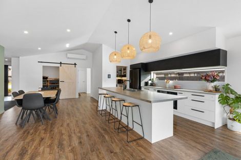 Photo of property in 39 Plover Avenue, Amberley, 7410