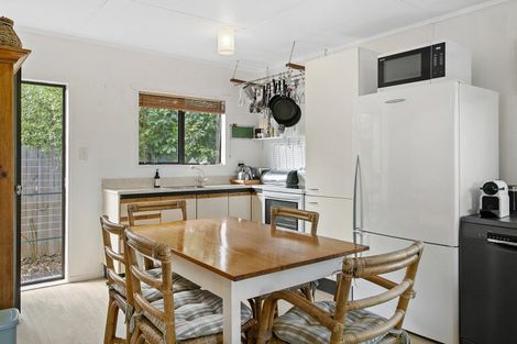 Photo of property in 21 Taringa Avenue, Kuratau, Turangi, 3381