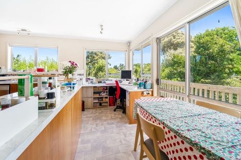 Photo of property in 25 Crosby Road, West Harbour, Auckland, 0618