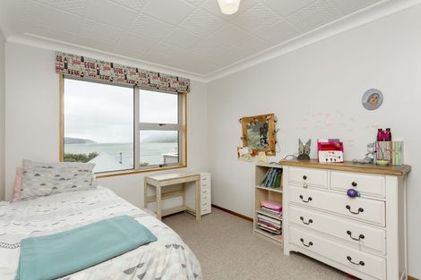 Photo of property in 27 Bayne Terrace, Macandrew Bay, Dunedin, 9014
