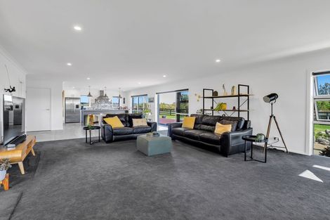 Photo of property in 3 Carex Grove, Foxton Beach, Foxton, 4815