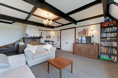 Photo of property in 81 Kiwi Esplanade, Mangere Bridge, Auckland, 2022