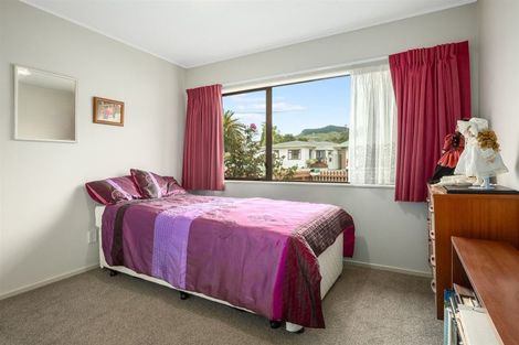 Photo of property in 60 Oxford Street, Tawa, Wellington, 5028