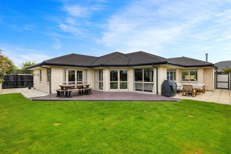 Photo of property in 11 Tawa Place, Parklands, Christchurch, 8083