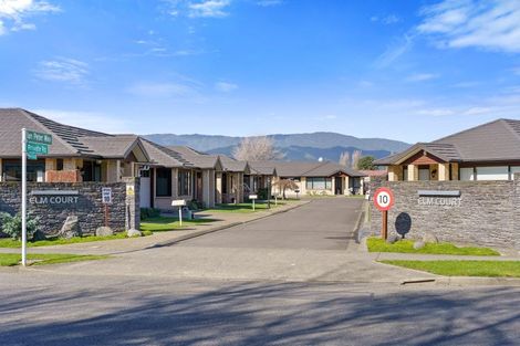 Photo of property in 8 Ian Peter Way, Otaki, 5512