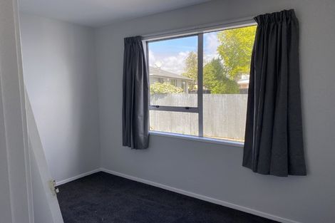 Photo of property in 35a Kuaka Crescent, Bromley, Christchurch, 8062